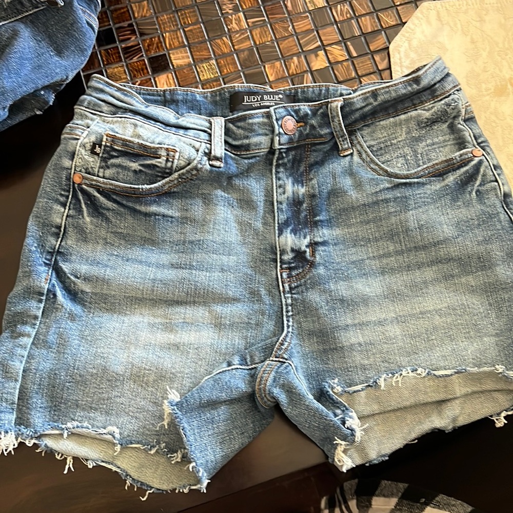 Judy blues shorts size large like new